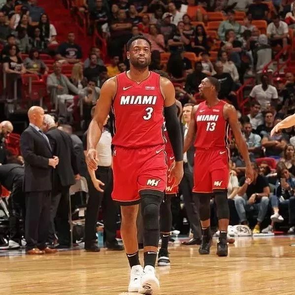 阿尔特塔：萨利巴几天内就能恢复，能否踢小蜜蜂还不确定（阿尔特塔称萨利巴数日内可复出，能否对阵小蜜蜂仍待定）