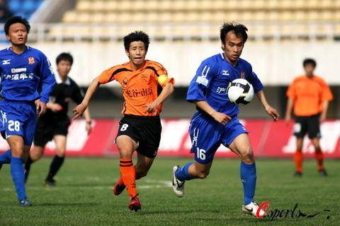 篮网队历史性时刻：克拉克斯顿单赛季至少2次三双（克拉克斯顿创造篮网队史纪录：单季至少两次三双）