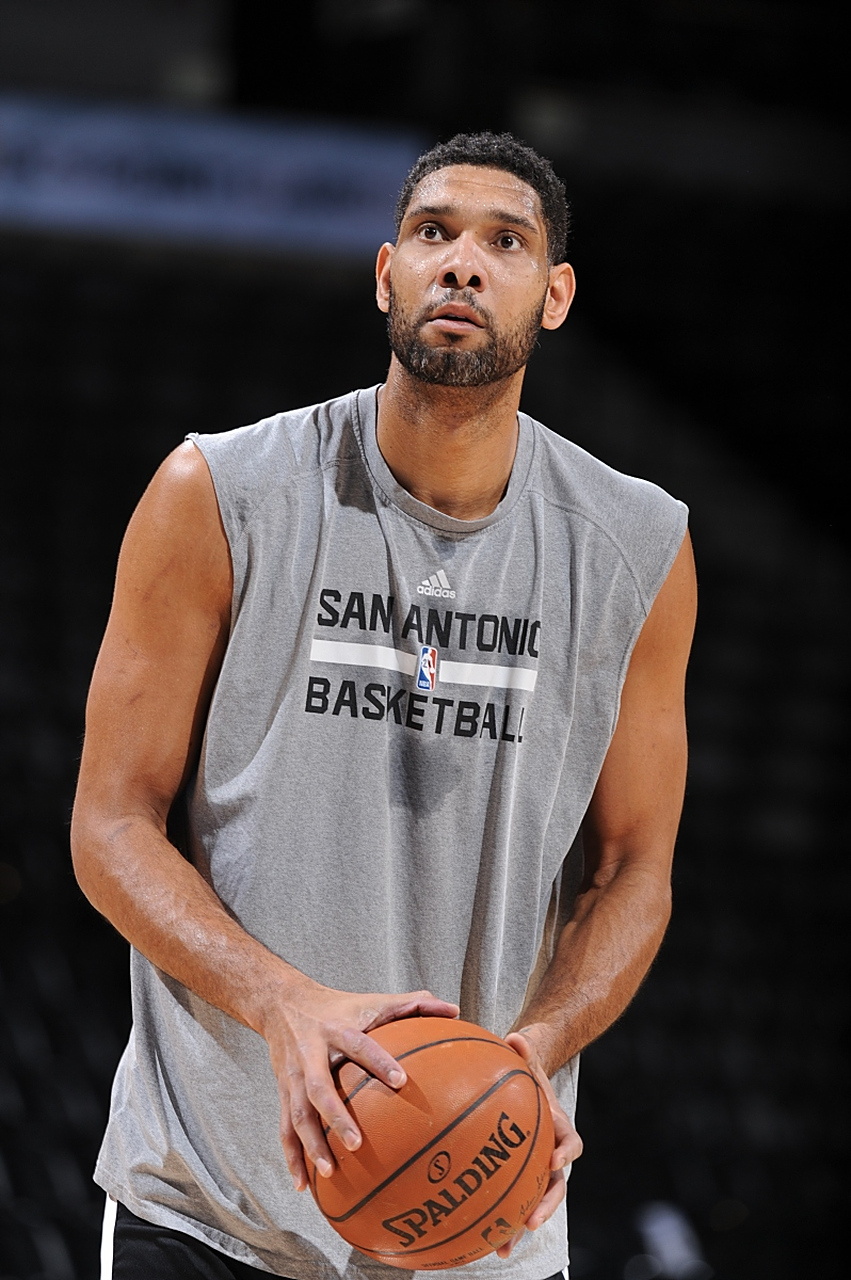 世体：沙特将莱万、阿拉巴、吕迪格列入明年夏天引援计划（西媒：沙特将莱万、阿拉巴、吕迪格纳入明夏引援名单）