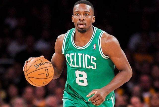 Skip：弗拉格成最年轻40+先生 对不起勒布朗 纪录就是用来打破的（Skip：弗拉格刷新最年轻40分纪录，对不起勒布朗，纪录总会被改写）