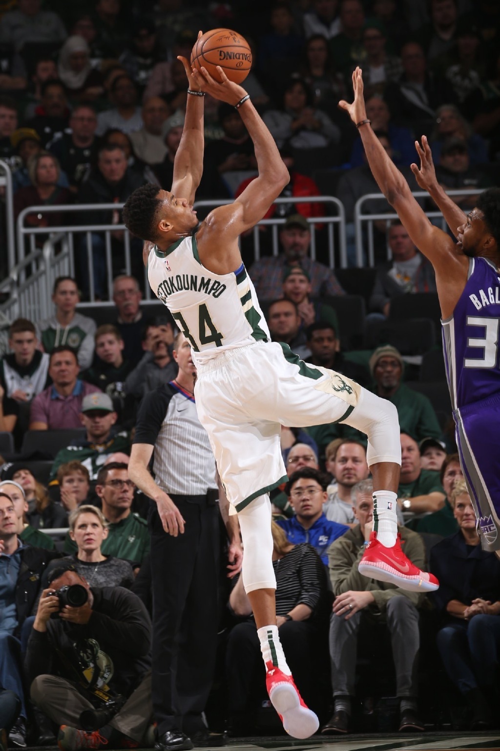 墨足协：墨西哥传奇马克斯将于世界杯结束后担任国家队主帅（墨西哥足协宣布：世界杯结束后传奇球星马克斯出任国家队主教练）