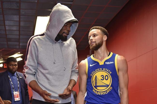 伊格莱西亚斯：皇马很强但我们掌控节奏，最后时刻他们急眼了（伊格莱西亚斯：皇马虽强，节奏在我们手里，最后时刻他们慌了）