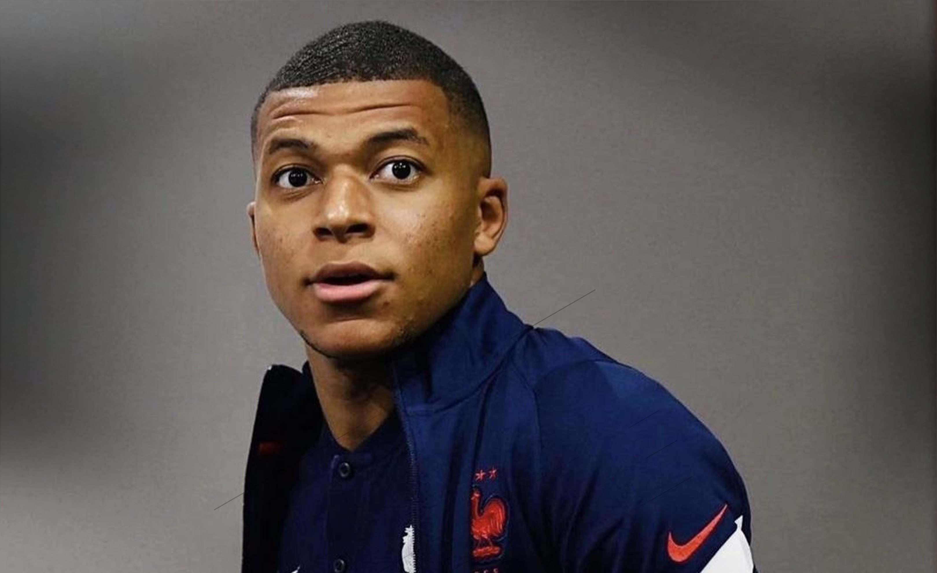 阿斯：巴萨和拜仁都有意桑托斯后卫索萨，后者被誉为新马塞洛（阿斯报：巴萨与拜仁竞逐桑托斯后卫索萨，被誉为新马塞洛）