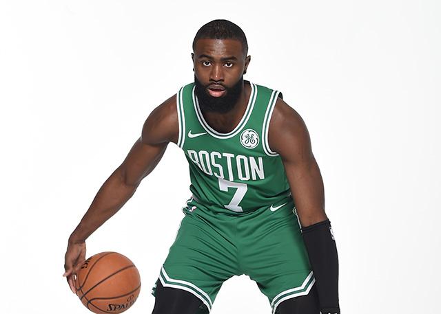 贾马尔·穆雷表现抢眼，半节时间独取10分（贾马尔·穆雷火力全开，半节轰下10分）