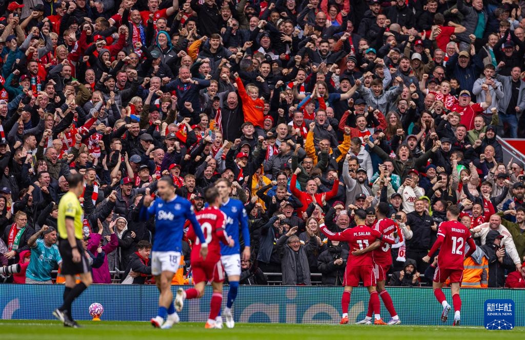 法国队火力全开（法国队攻势如潮）