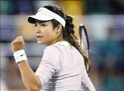 卡洛斯-奥古斯托：我还需要提高，这样才能为国家队做好准备（卡洛斯-奥古斯托：唯有持续进步，才能为国家队做好准备）