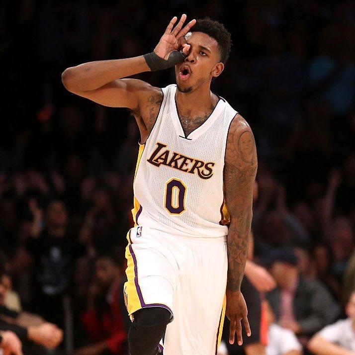 曼城因下半场出场迟到累计已被罚300万，瓜帅讽欧足联双标（曼城因下半场回场迟到累积被罚300万，瓜帅指责欧足联双重标准）